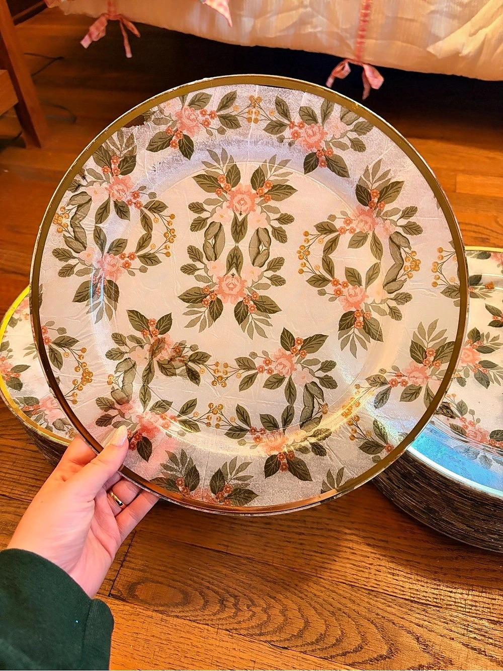 100 Floral Charger Plates